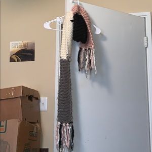 🍭Long Sequin Accent Scarf🍭